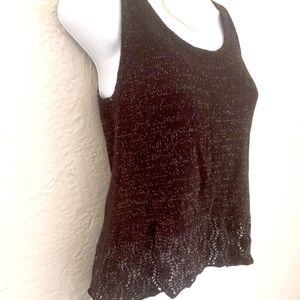 HOST PICK! 🔥 Color of The Year! Ball of Yarn Handknit Tank NWT  🤶 🕎 Gift…